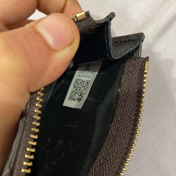 Louis Vuitton Coin Card Holder - Picture 3 of 3